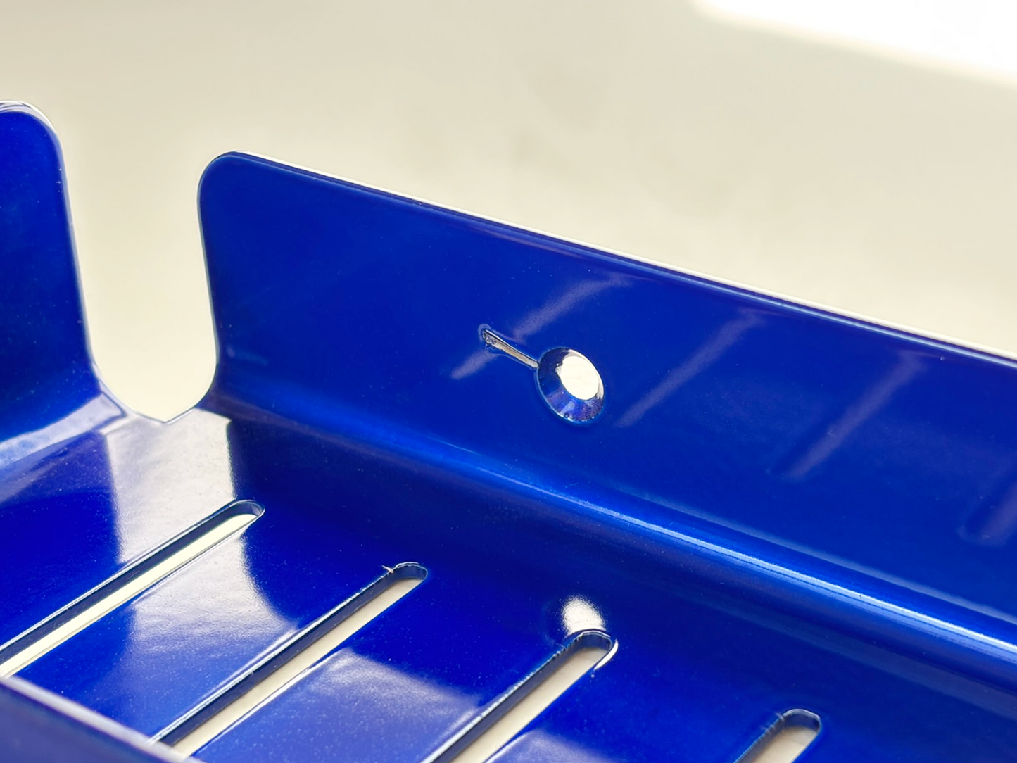 prateleira de alumínio imperfeita 17 azul